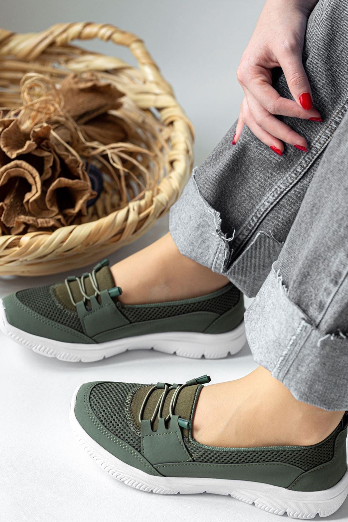 B2001 اسنیکر زنانه ایران ریچ کیدز | LAL SHOES & BAGS