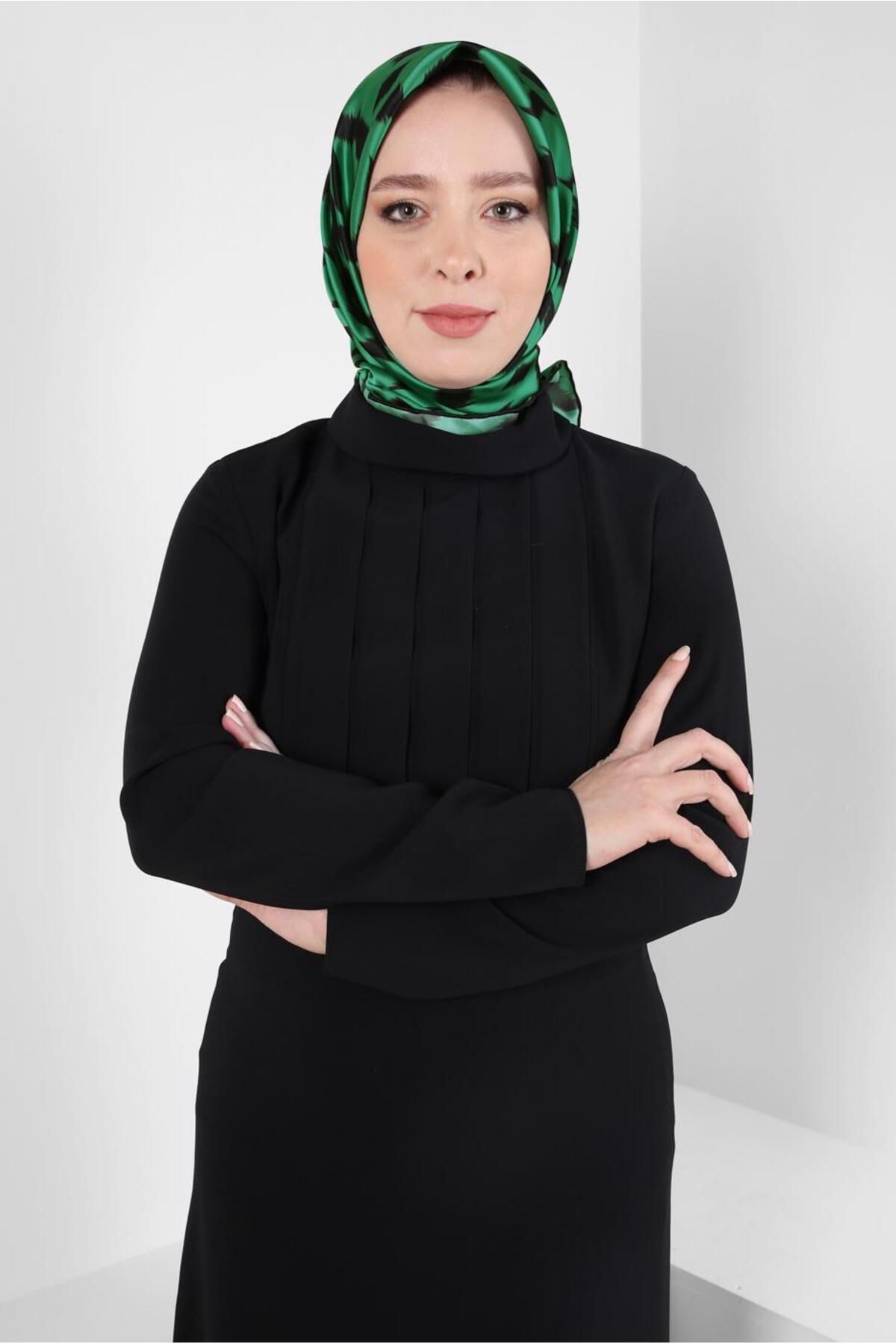 24YES0008409 روسری طرح دار الوینا 8409  ایران ریچ کیدز | Alvina