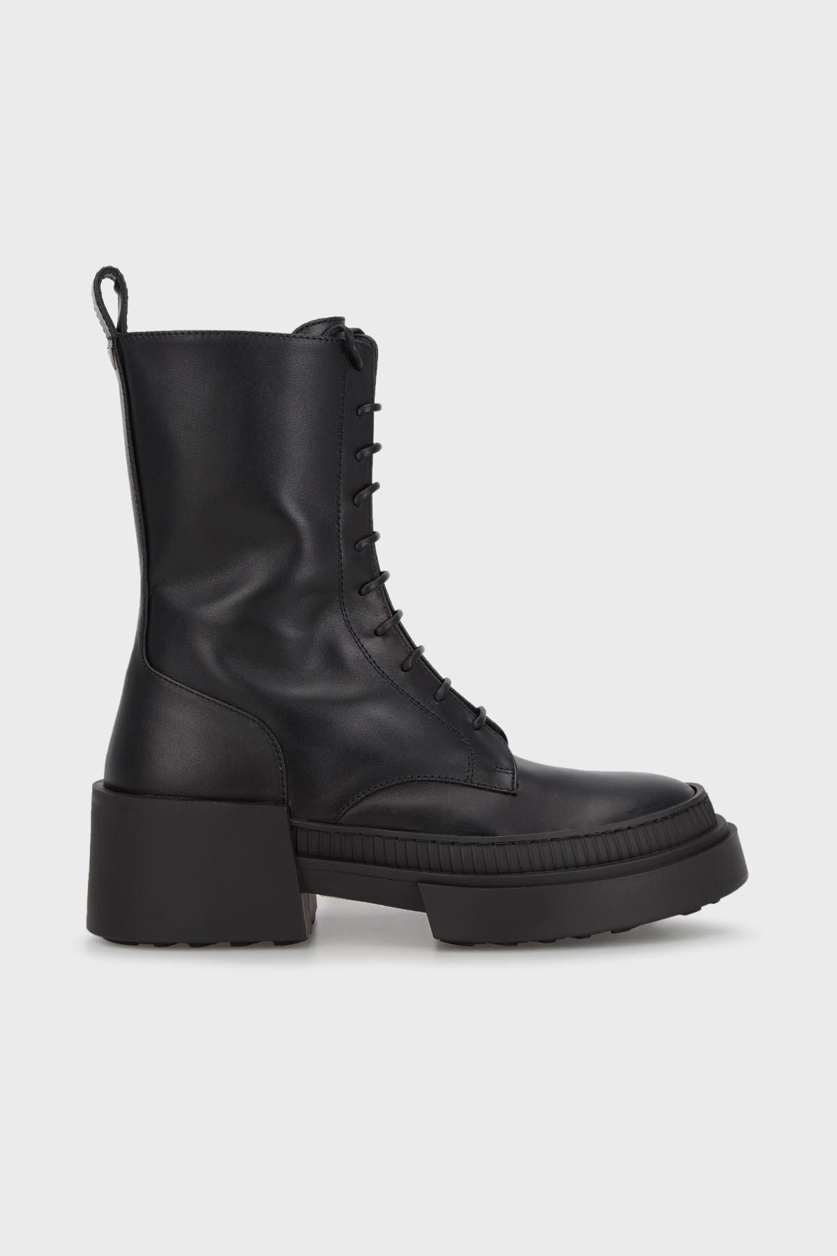 X3N184 XF767 00002 چکمه های چرمی زیپ دار پاشنه ضخیم Boots X3N184 XF767 00002 زنانه ایران ریچ کیدز | Emporio Armani
