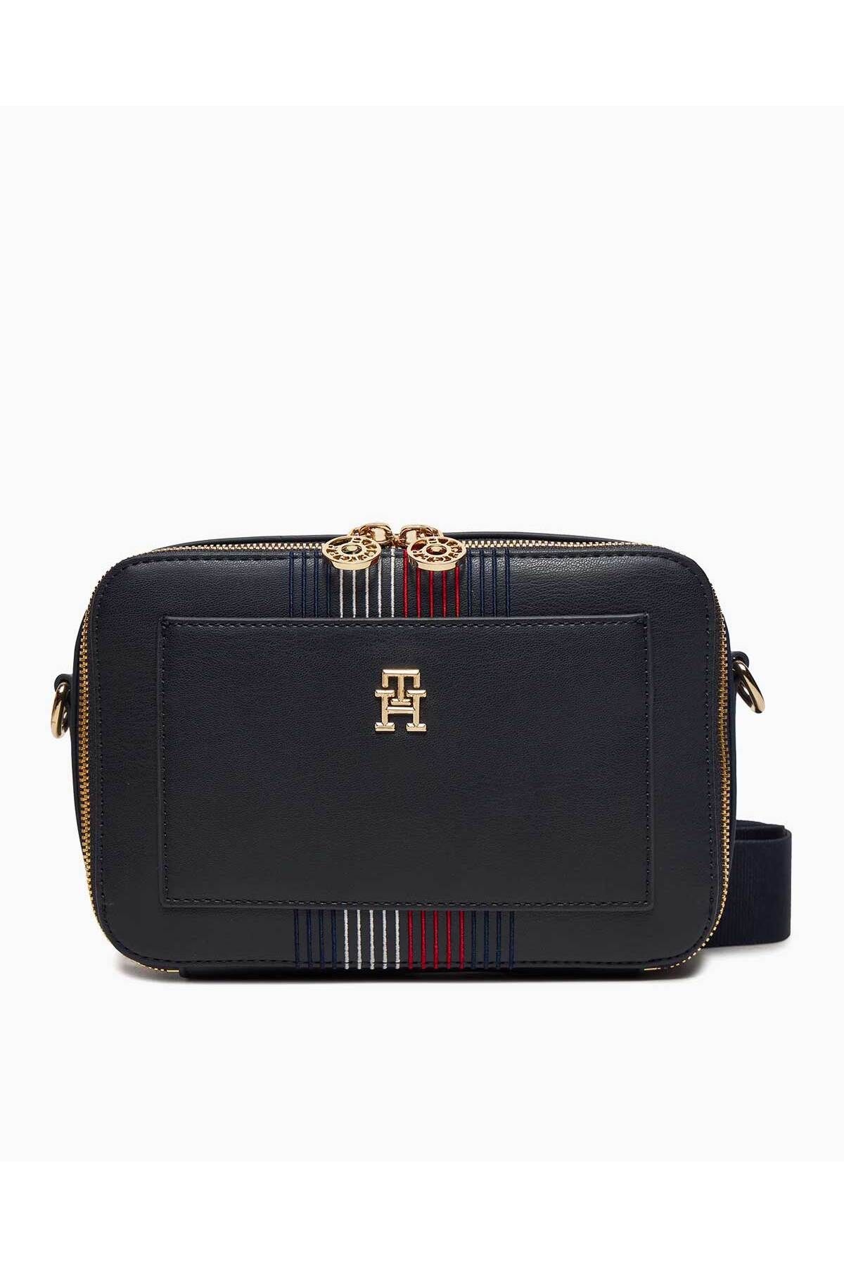 AW0AW16712 DW6 کیف بند قابل تنظیم با کیف لوگو AW0AW16712 DW6 زنانه ایران ریچ کیدز | Tommy Hilfiger