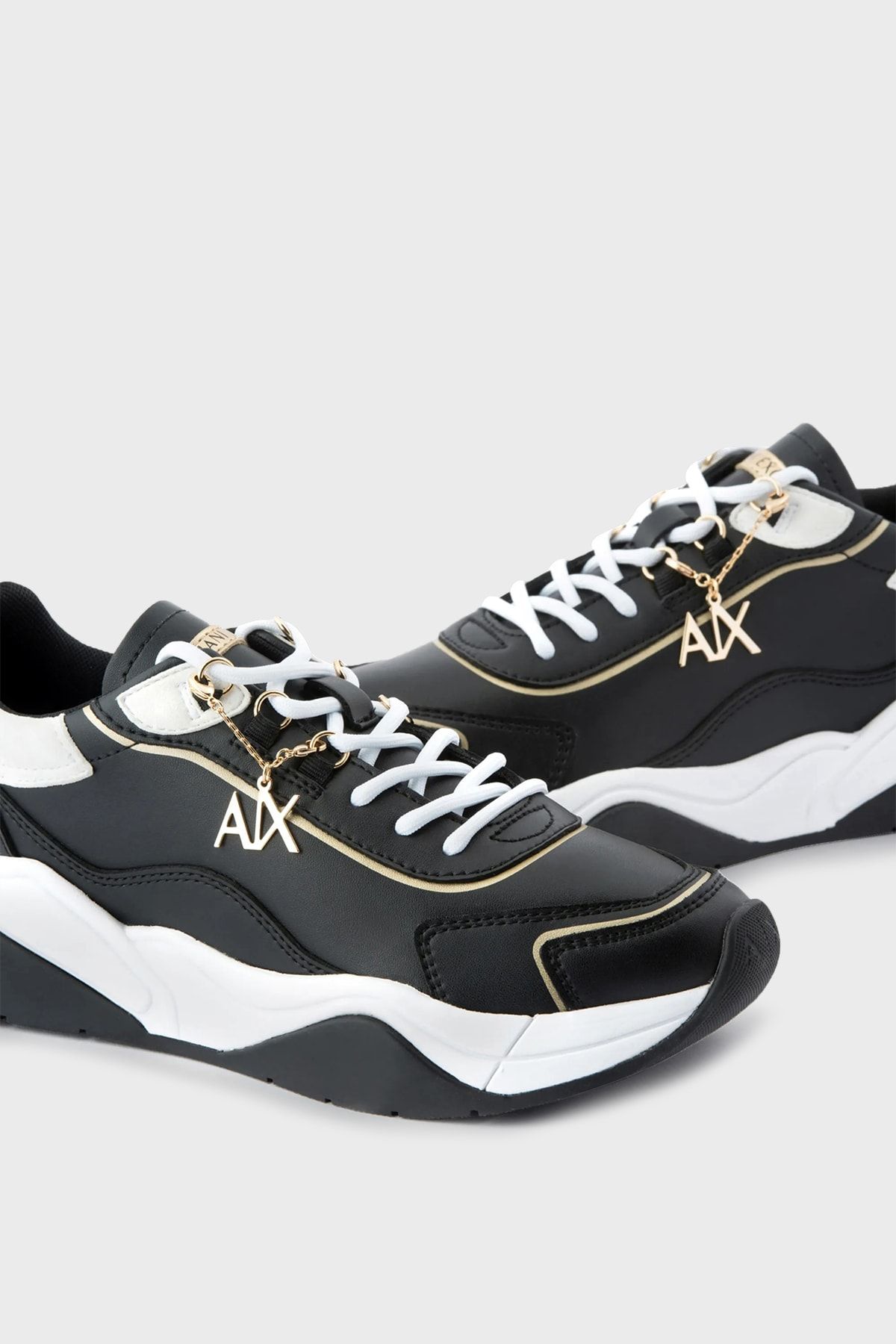 XDX104 XV580 S038 اسنیکر زنانه ایران ریچ کیدز | Armani Exchange